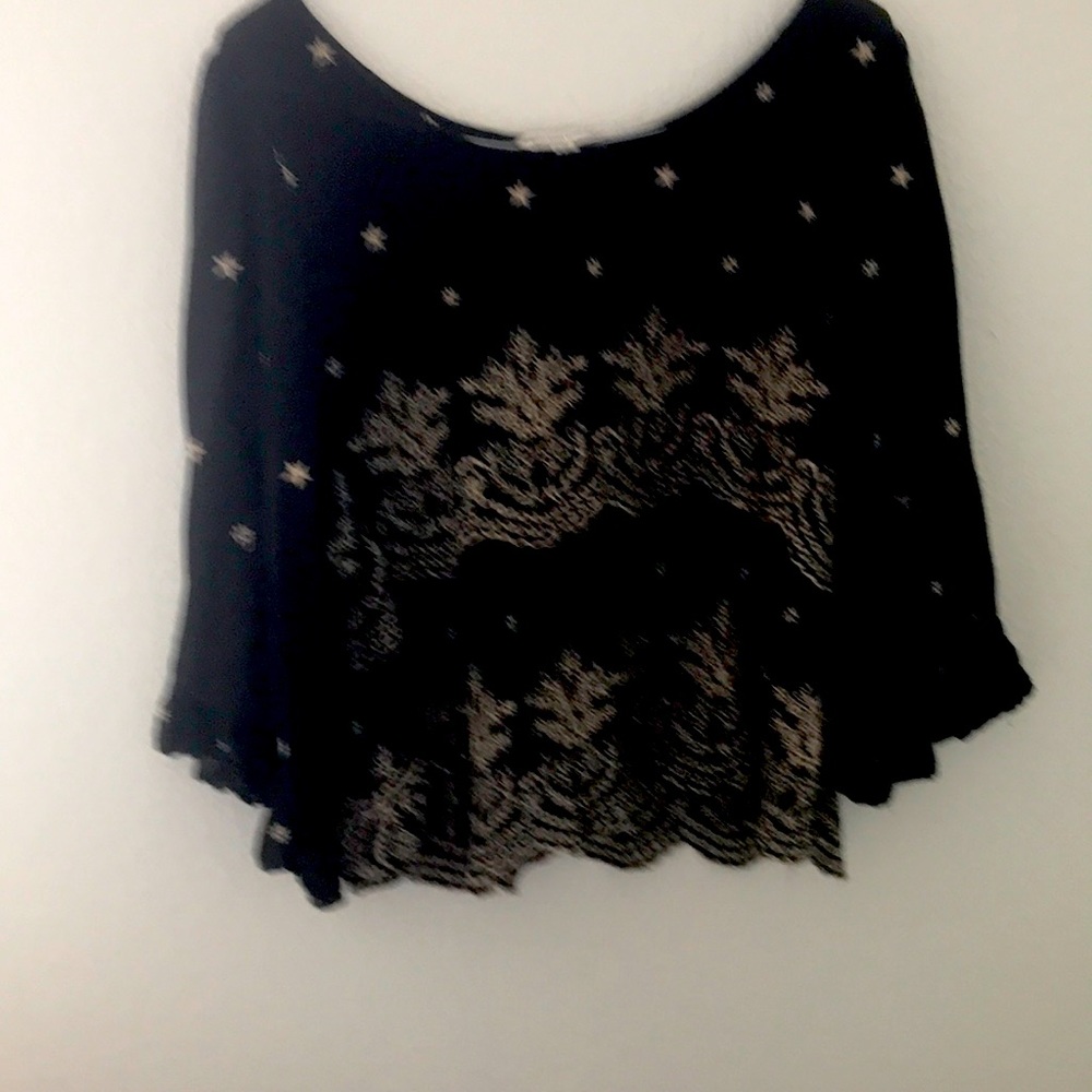 AE 3/4 sleeve embroidered top, XL